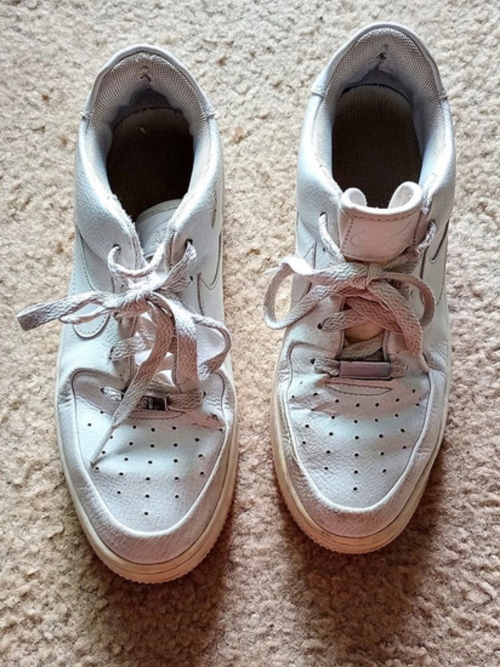 Nike Air Force 1 Sage Low Triple White Sneakers US 9